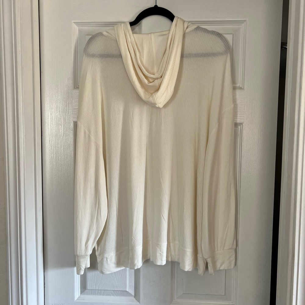 Fabletics hoodie - Picture 2 of 3